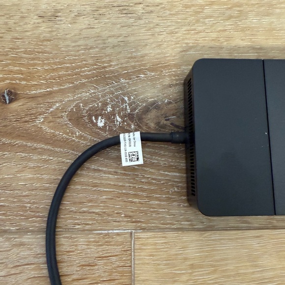 Dell WD19S docking station. It is a USB-C dock designed to provide connectivity - Picture 3 of 11